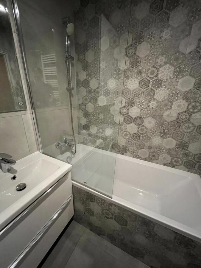 Bema Guest House - City Centre ヴロツワフ エクステリア 写真