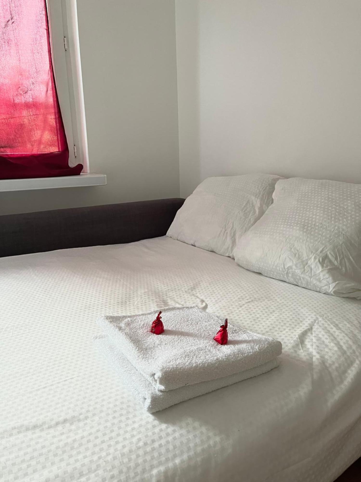Bema Guest House - City Centre ヴロツワフ 部屋 写真